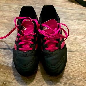 Girls Size 3 Adidas Pink/Black Soccer Cleats